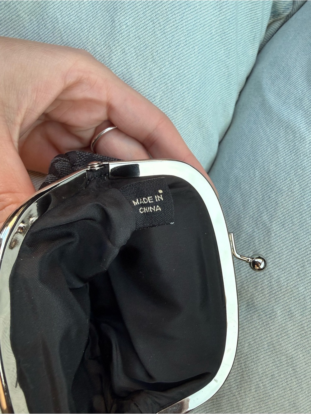 Coach Black Signature Canvas Kiss-Lock Coin Pouch with Tag - Picture 7 of 7